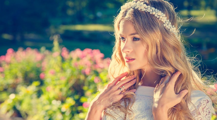 voluminous, loose waves